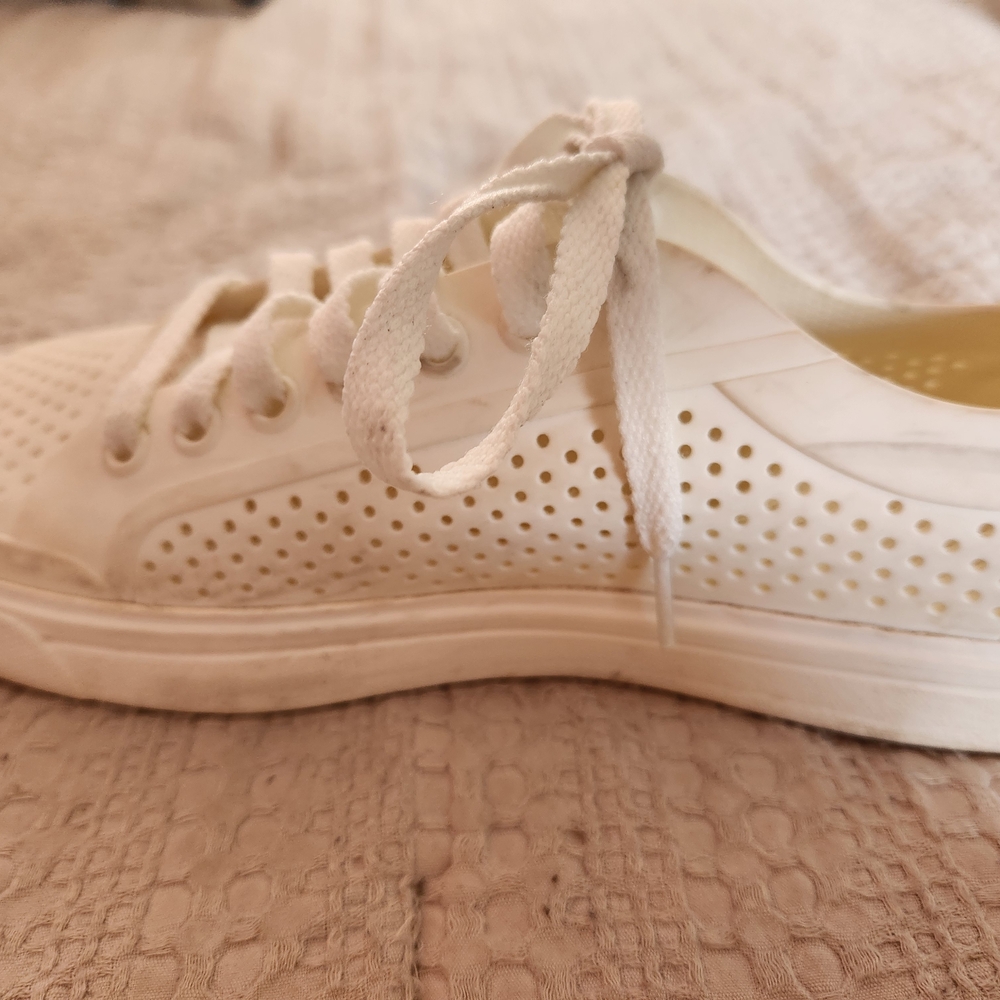 Crocs LiteRide Pacer Womens 10 White Perforated Sneakers Matlite Shoes - Picture 6 of 10